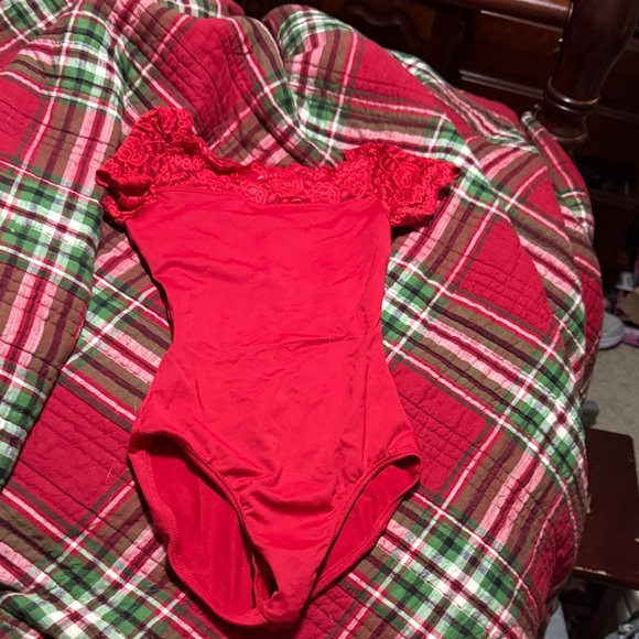 Elegant Red leotard for dance simple with off shoulders in lace. Matching skirt